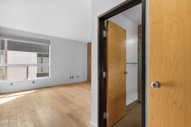 525 E WILLETTA Street 2, Phoenix, AZ 85004