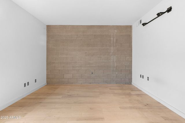 525 E WILLETTA Street 2, Phoenix, AZ 85004