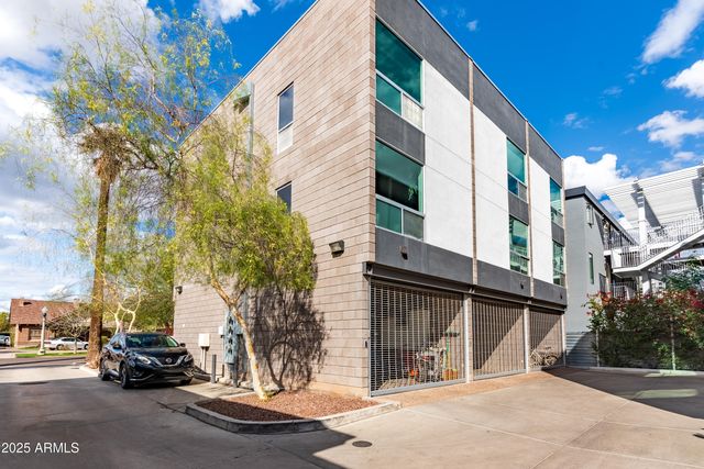 525 E WILLETTA Street 2, Phoenix, AZ 85004