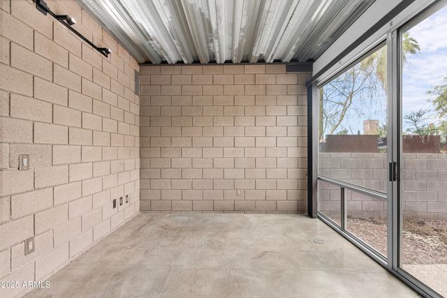 525 E WILLETTA Street 2, Phoenix, AZ 85004