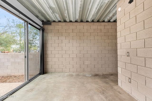 525 E WILLETTA Street 2, Phoenix, AZ 85004
