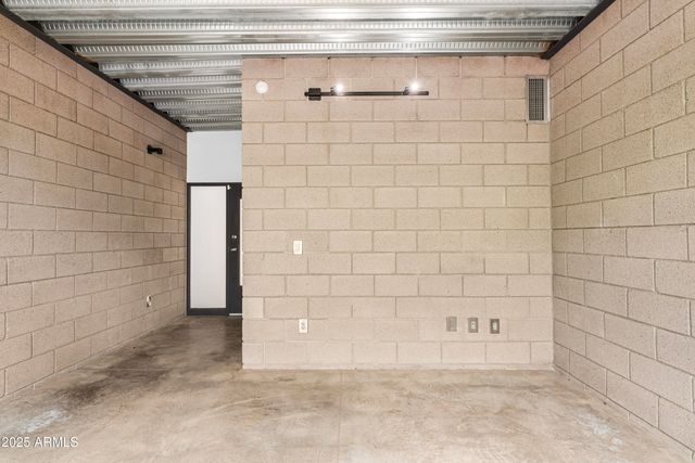 525 E WILLETTA Street 2, Phoenix, AZ 85004