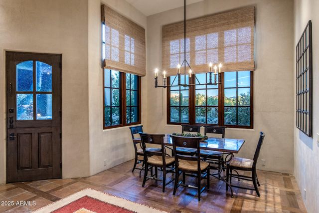 8300 E DIXILETA Drive 211, Scottsdale, AZ 85266