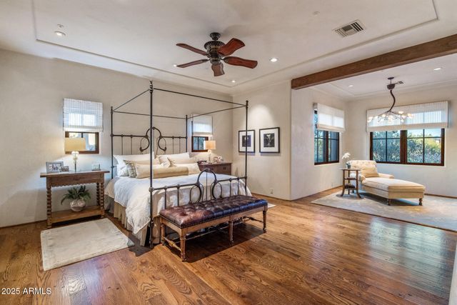 8300 E DIXILETA Drive 211, Scottsdale, AZ 85266