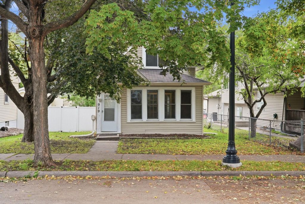 919 26th Avenue SE, Minneapolis, MN 55414 — photo 3