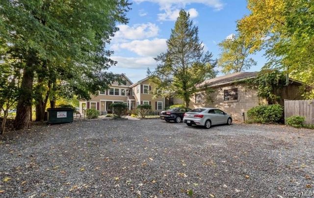 10 Burnside Avenue B, Congers, NY 10920