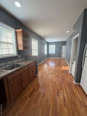 10 Burnside Avenue B, Congers, NY 10920