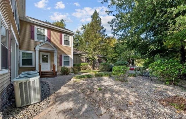 10 Burnside Avenue B, Congers, NY 10920