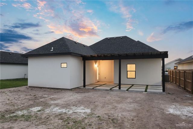 10924 N Baylie Bear Drive, Edinburg, TX 78541