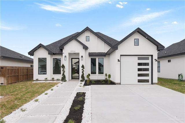 10924 N Baylie Bear Drive, Edinburg, TX 78541