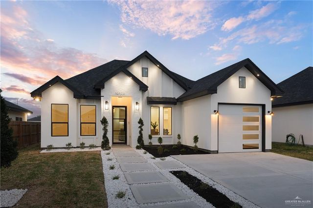 10924 N Baylie Bear Drive, Edinburg, TX 78541