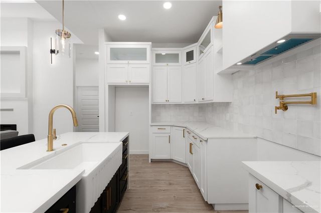 10924 N Baylie Bear Drive, Edinburg, TX 78541