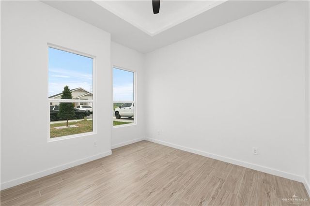 10924 N Baylie Bear Drive, Edinburg, TX 78541