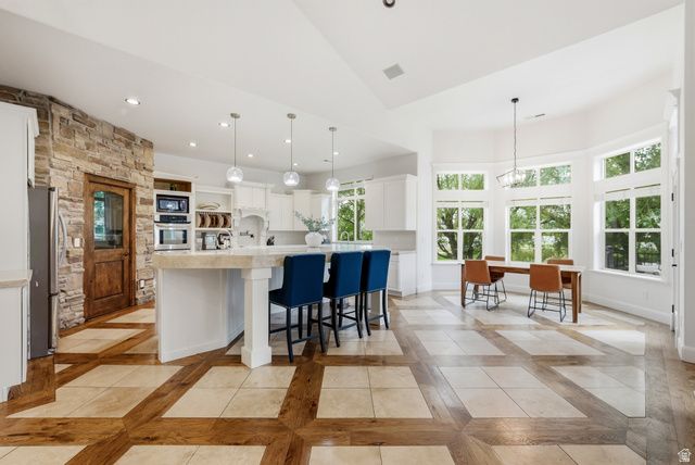1872 S COUNTRY LANE, Lehi, UT 84043