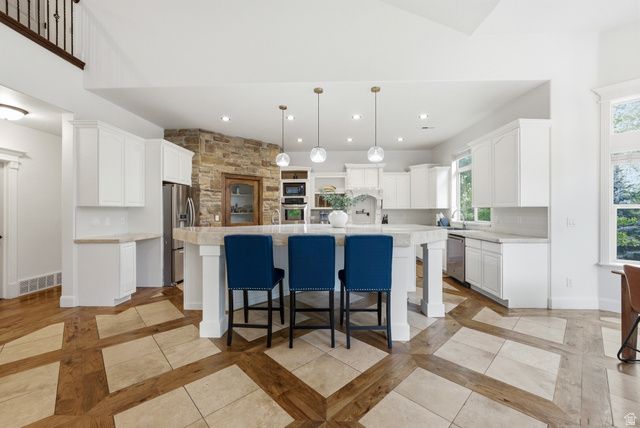 1872 S COUNTRY LANE, Lehi, UT 84043