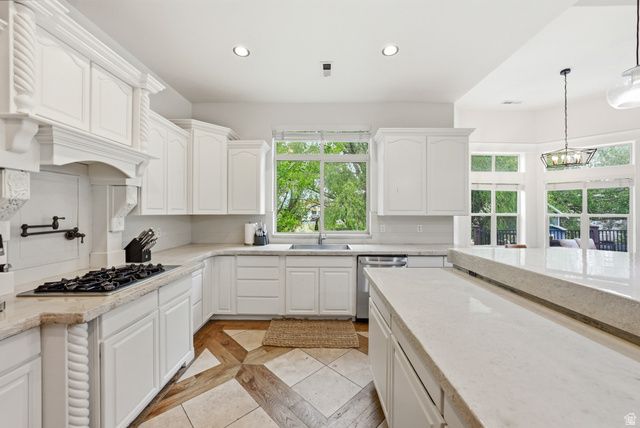 1872 S COUNTRY LANE, Lehi, UT 84043
