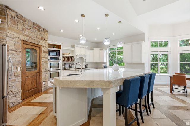 1872 S COUNTRY LANE, Lehi, UT 84043