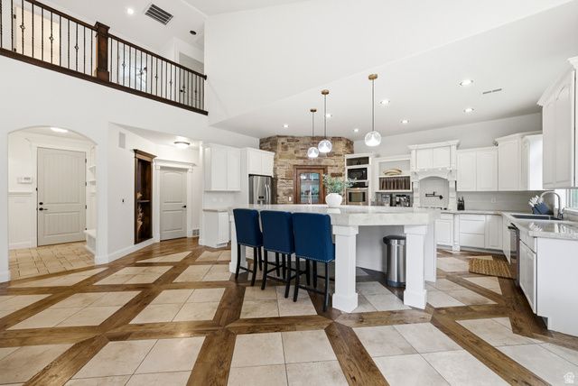 1872 S COUNTRY LANE, Lehi, UT 84043