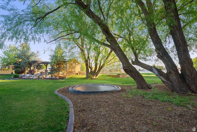 1872 S COUNTRY LANE, Lehi, UT 84043
