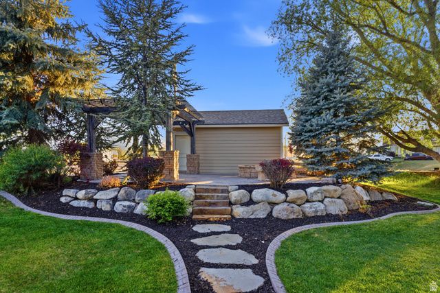 1872 S COUNTRY LANE, Lehi, UT 84043