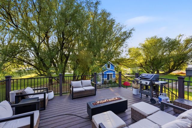 1872 S COUNTRY LANE, Lehi, UT 84043