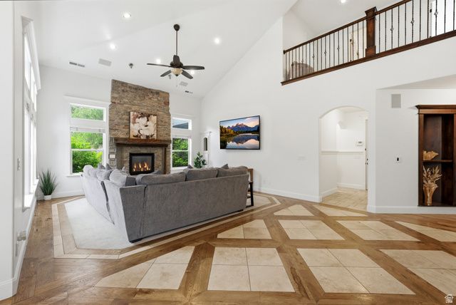 1872 S COUNTRY LANE, Lehi, UT 84043