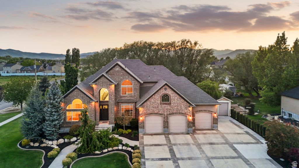 1872 S COUNTRY LANE, Lehi, UT 84043