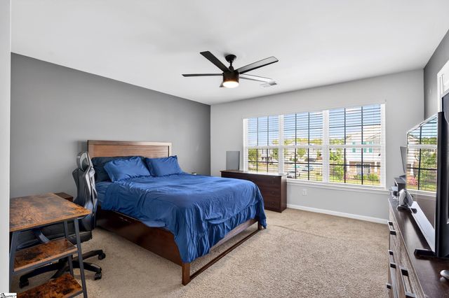 2 Spyglen Way, Greer, SC 29651