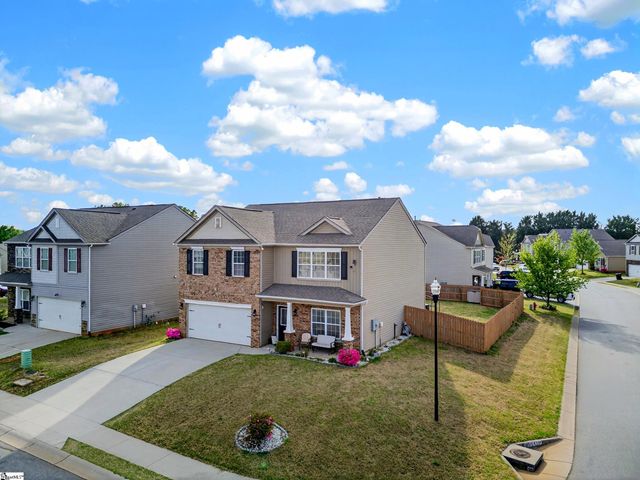2 Spyglen Way, Greer, SC 29651