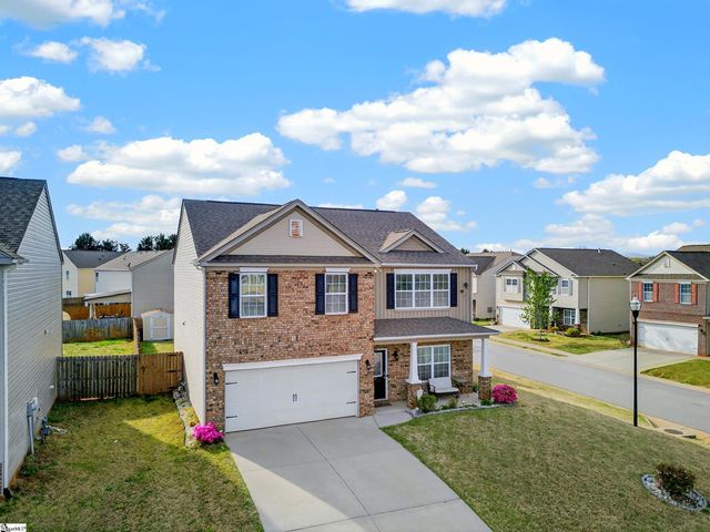 2 Spyglen Way, Greer, SC 29651