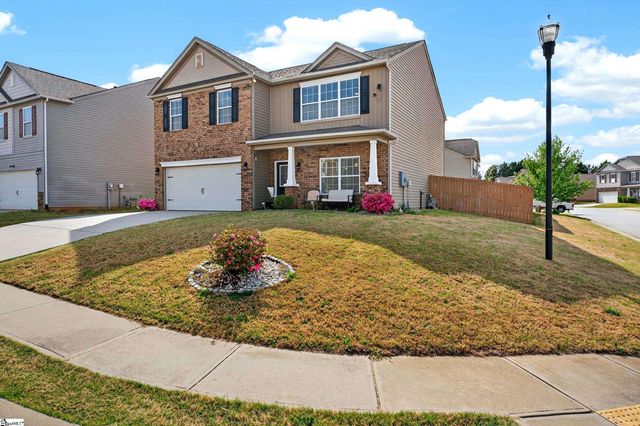 2 Spyglen Way, Greer, SC 29651