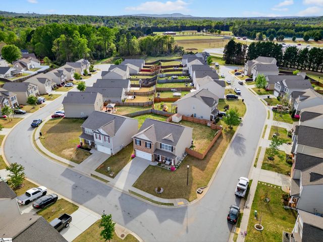 2 Spyglen Way, Greer, SC 29651