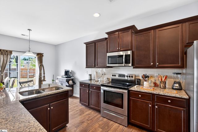 2 Spyglen Way, Greer, SC 29651