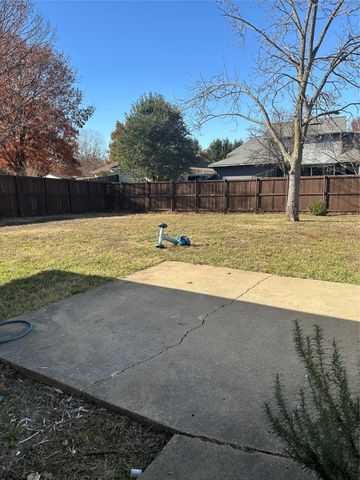 2006 Oakglen Drive, Garland, TX 75040