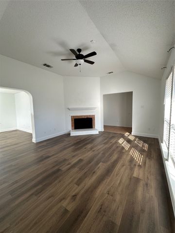 2006 Oakglen Drive, Garland, TX 75040