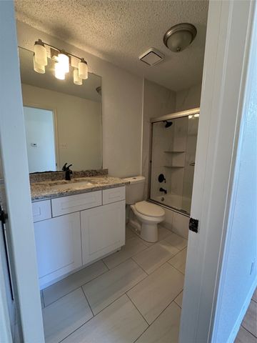 2006 Oakglen Drive, Garland, TX 75040