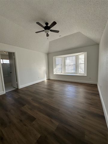 2006 Oakglen Drive, Garland, TX 75040