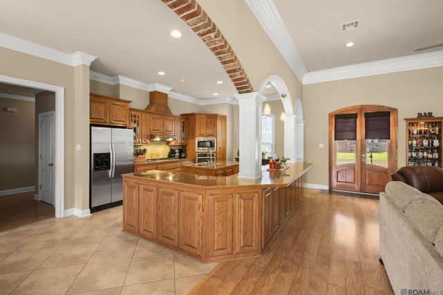 24525 Pecan Pointe Dr, Plaquemine, LA 70764