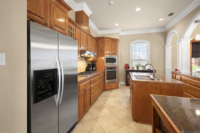 24525 Pecan Pointe Dr, Plaquemine, LA 70764