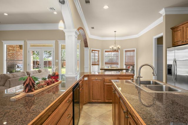 24525 Pecan Pointe Dr, Plaquemine, LA 70764