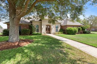 24525 Pecan Pointe Dr, Plaquemine, LA 70764
