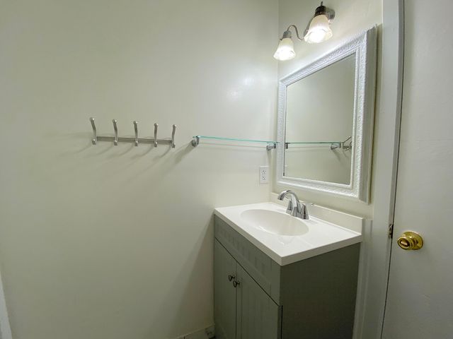 6279 Lucille Drive E, North Charleston, SC 29406