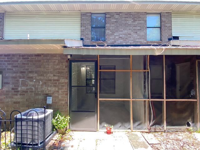 6279 Lucille Drive E, North Charleston, SC 29406