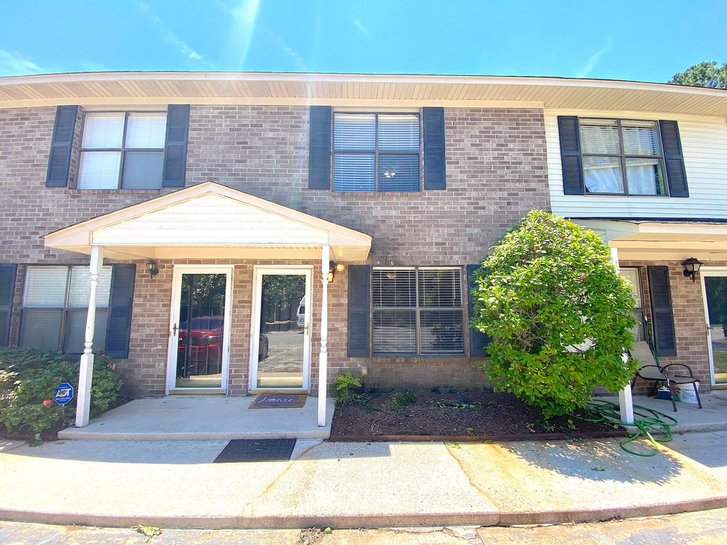 6279 Lucille Drive E, North Charleston, SC 29406