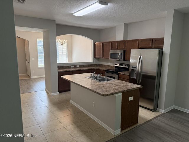 4220 PLANTATION OAKS Boulevard 1915, Orange Park, FL 32065