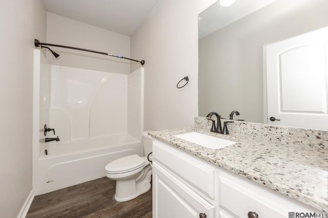 2948 S Roth Ave, Gonzales, LA 70737