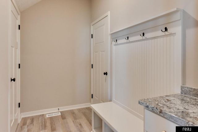 5357 N 191st Street, Elkhorn, NE 68022