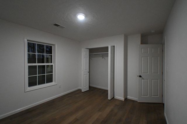 2327 Old Hwy 13, Linden, TN 37096