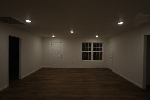 2327 Old Hwy 13, Linden, TN 37096