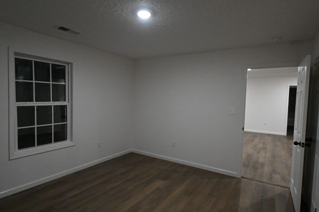 2327 Old Hwy 13, Linden, TN 37096